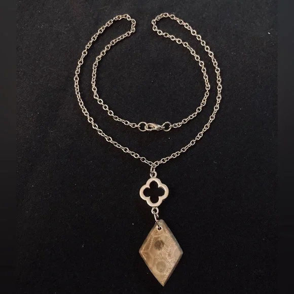 Petoskey Stone Diamond ♦️ Shaped Necklace - Picture 12 of 12